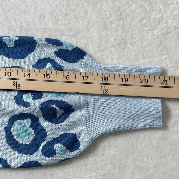 Lilly Pulitzer Jasmina Sweater Womens Sz M Skim Blue Don’t Be A Cheetah V-Neck - Picture 11 of 11